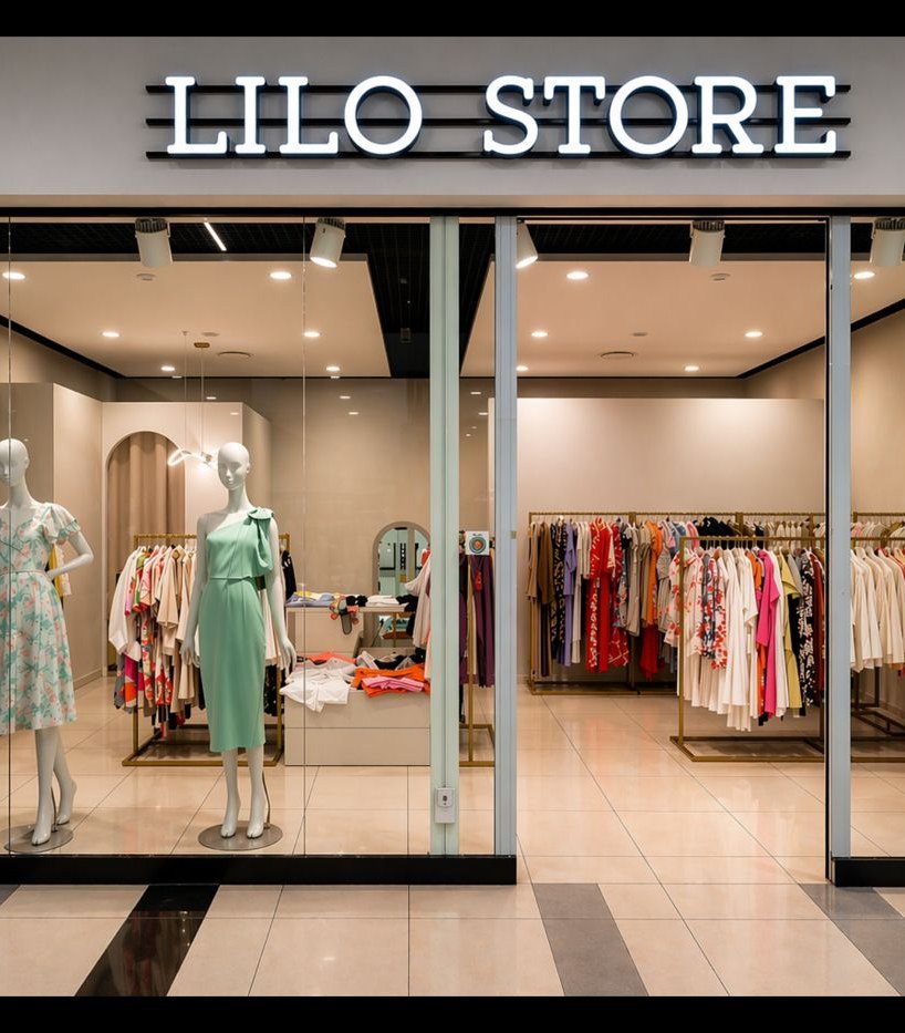 Lilo Store - ekrany witrynowe czytelne również nocą